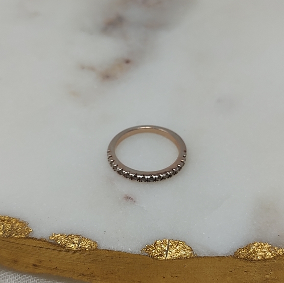 Size 4 Sterling Silver Women's Ring With CZ Accents - Picture 5 of 12